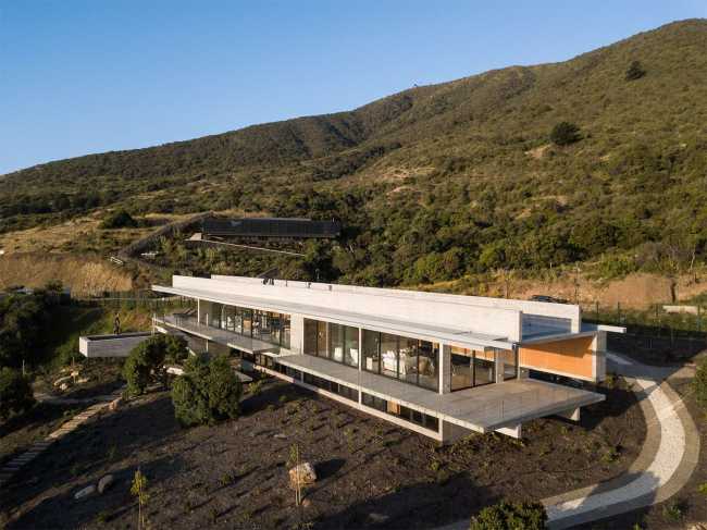 Villa su un pendio orizzontale